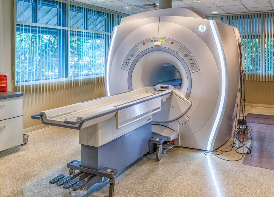 MRI Induced Tissue Heating at Metallic Sutures